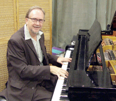 Jeff Ellis at the piano